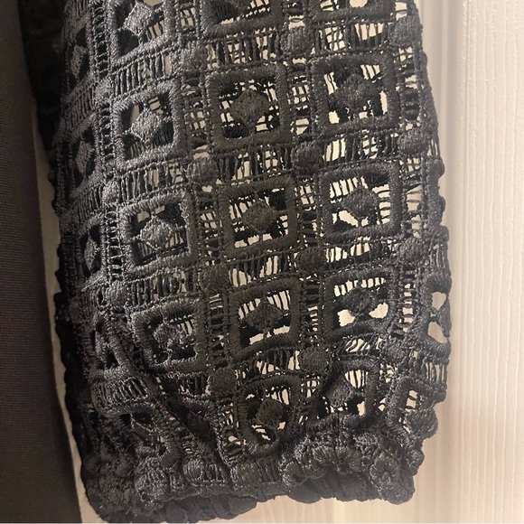 ❤️2/$15 or 3/$21❤️ Talbots Black Top/Lace Sleeves, Size Small - Picture 5 of 10